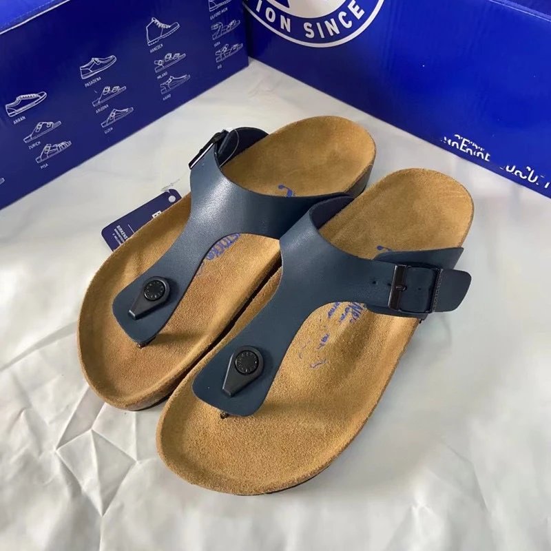 Pinch feet blue