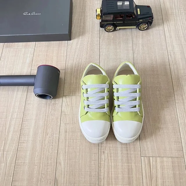 Rick Owens Sneakers Low-top lace-up with contrast rubber toe caps product detail image 2