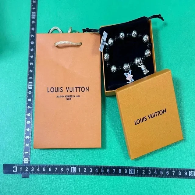 Louis Vuitton Jewelry Charm Bracelet product detail image 4