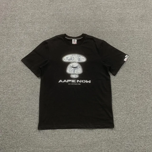 A Bathing Ape T-Shirts Graphic Short-Sleeve T-Shirt product detail image 8