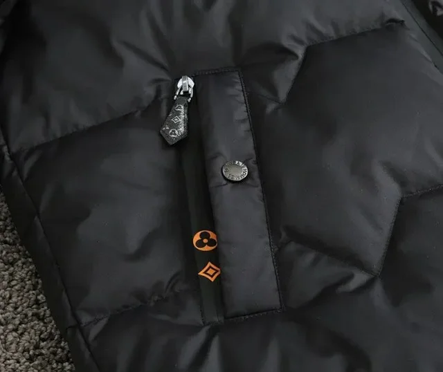 Louis Vuitton Down Jackets Black quilted puffer jacket with stand collar product detail image 16