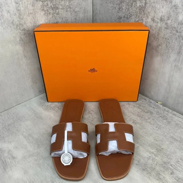 Hermès Slippers Oran H-cut slide sandals product detail image 8