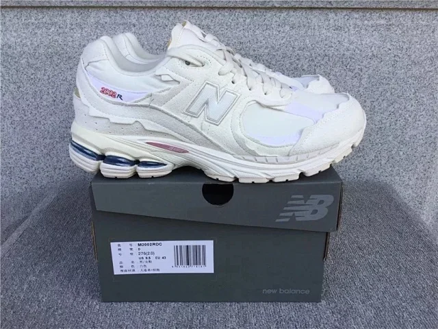 New Balance Sneakers 550 product detail image 11