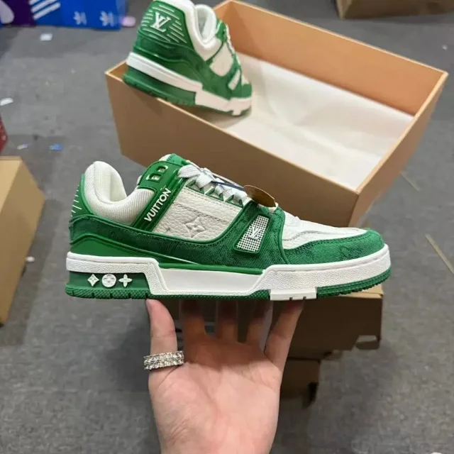 Louis Vuitton Sneakers LV Trainer product detail image 6