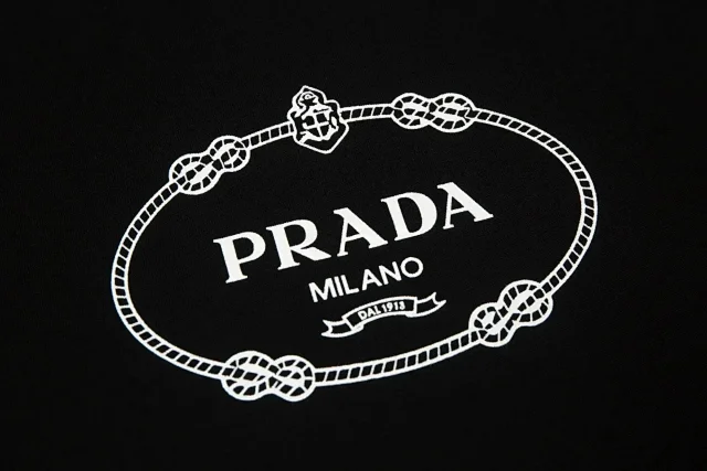 Prada T-Shirts Short-Sleeve Logo Print product detail image 3