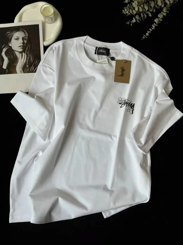 Stüssy T-Shirts Jamaica Beach Floral Logo Print product detail image 4