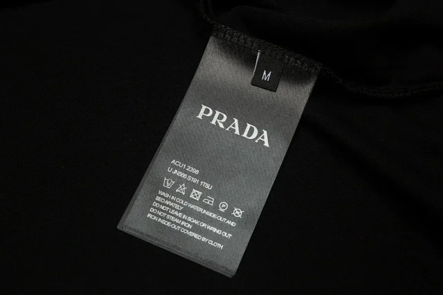 Prada T-Shirts Short-Sleeve Logo Print product detail image 5
