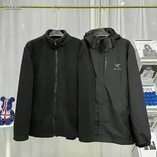 Arc'teryx Jackets Hooded waterproof shell jacket with zip-in fleece liner product detail image 2