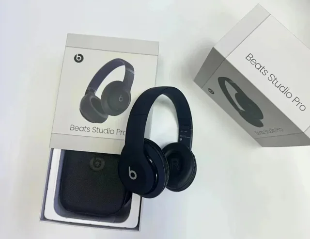 Beats Headphones Studio Pro product detail image 6