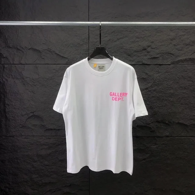 Gallery Dept. T-Shirts Logo Print Short-Sleeve T-Shirt product detail image 9