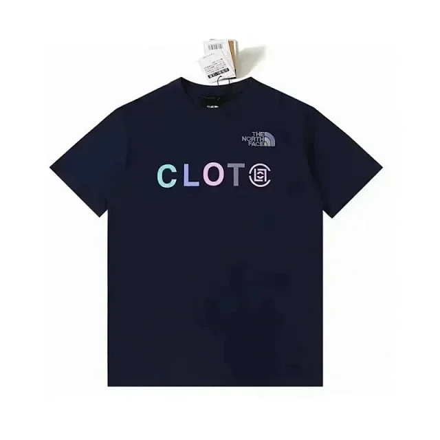 The North Face T-Shirts Short-Sleeve Graphic Logo T-Shirt product detail image 6