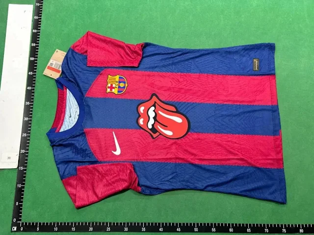 Nike Football Jerseys National Team and Club Graphic Designs product detail image 2