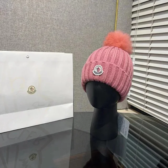Moncler Hats Ribbed Knit Pom-Pom Beanie product detail image 9