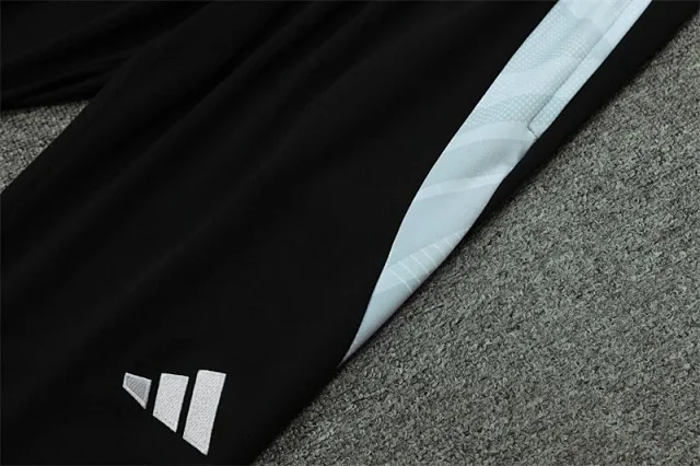 Adidas Tracksuits Football Club Quarter-Zip Training Tracksuit product detail image 8