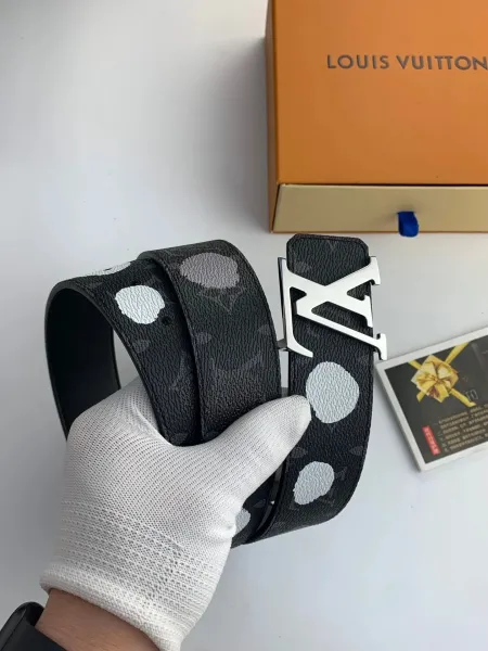 Louis Vuitton Monogram Polka Dot Reversible Belt Black/White Leather Belt - 1