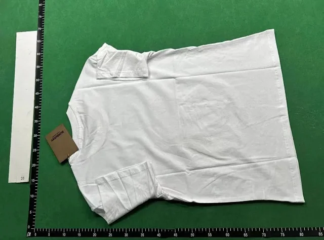 Burberry T-Shirts Short-Sleeve Graphic T-Shirt product detail image 4