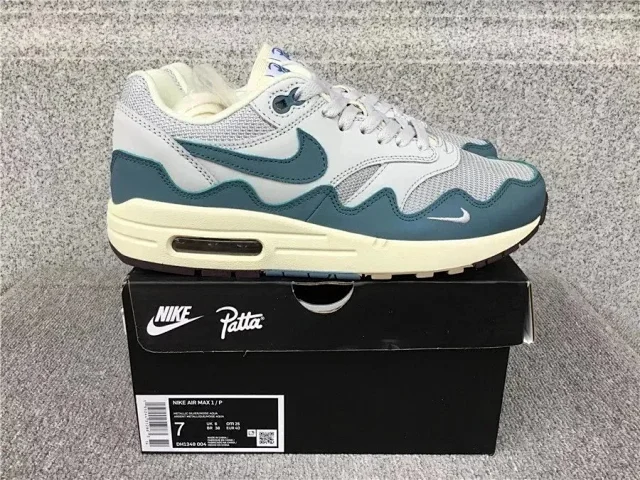Nike Sneakers Air Max 1 product detail image 2