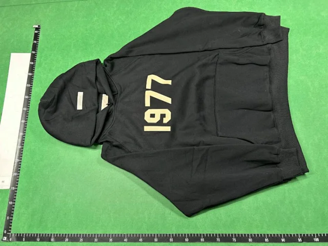 Fear of God ESSENTIALS Hoodies & Sweatshirts Logo and 1977 Print Pullover product detail image 3