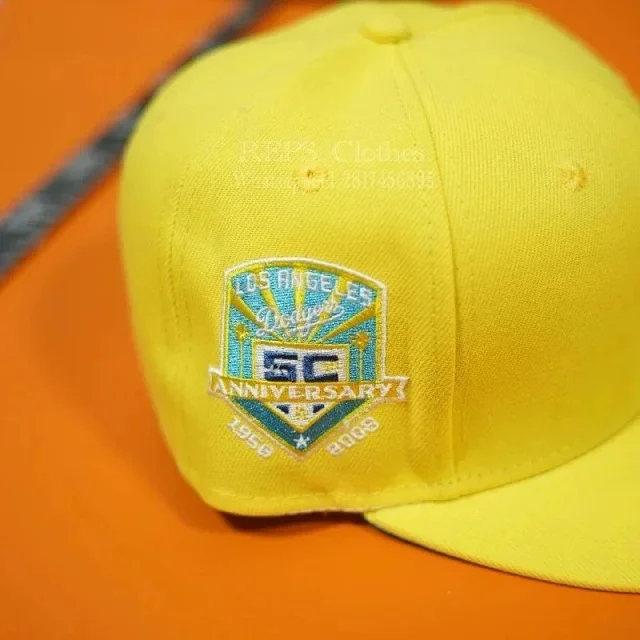 New Era Hats 59FIFTY fitted flat-brim baseball caps with embroidered MLB team logos and commemorative patches product detail image 14