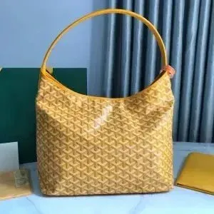 Goyard Saint Louis Hobo Bag Yellow - 1
