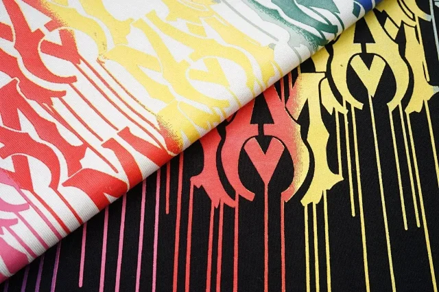 AMIRI T-Shirts Heart Graphic product detail image 10