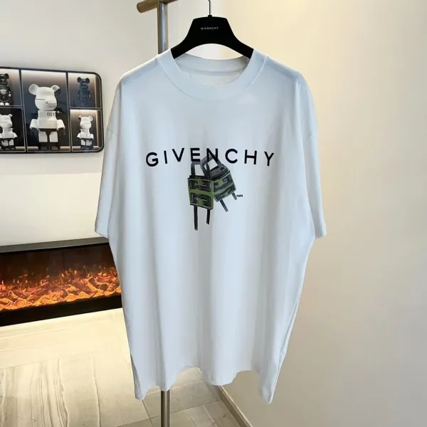 Givenchy Graphic Print Oversized T-Shirt White - 1