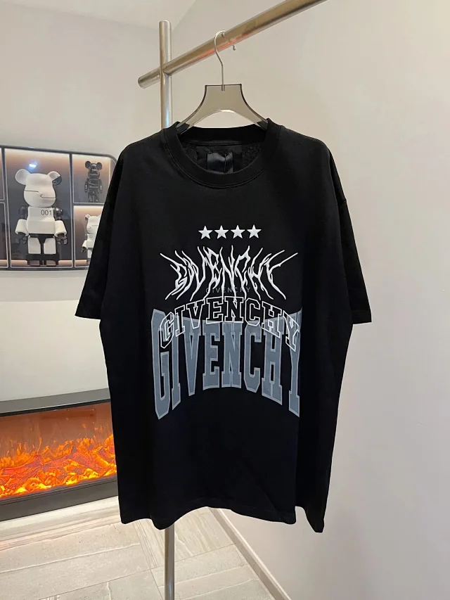 Givenchy T-Shirts Graphic Print Crewneck T-Shirt product detail image 2