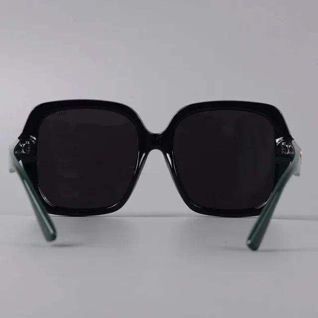 Gucci Eyewear 2293 Oversized Square Sunglasses product detail image 3