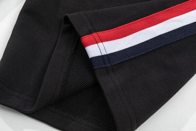 Moncler Shorts Drawstring Logo product detail image 4