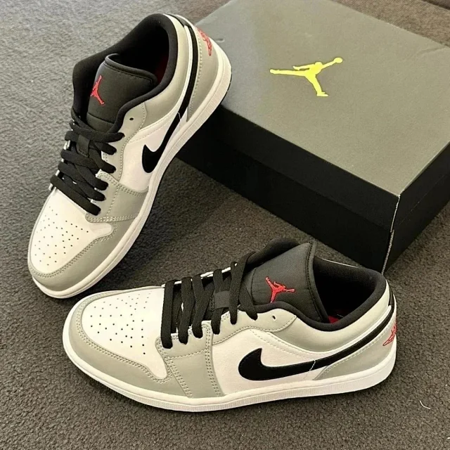 Nike Sneakers Air Jordan 1 Low product detail image 8