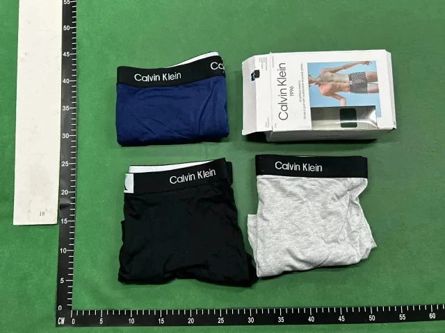 Calvin Klein Underwear Men's boxer briefs product detail image 10