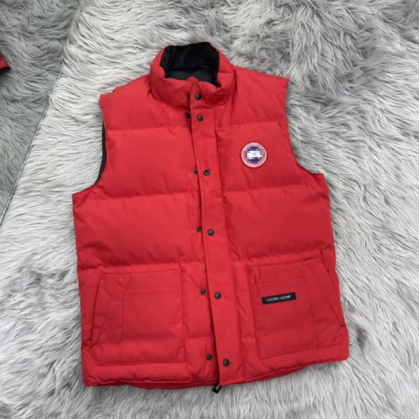 Canada Goose Expedition Vest Red Outerwear - 1