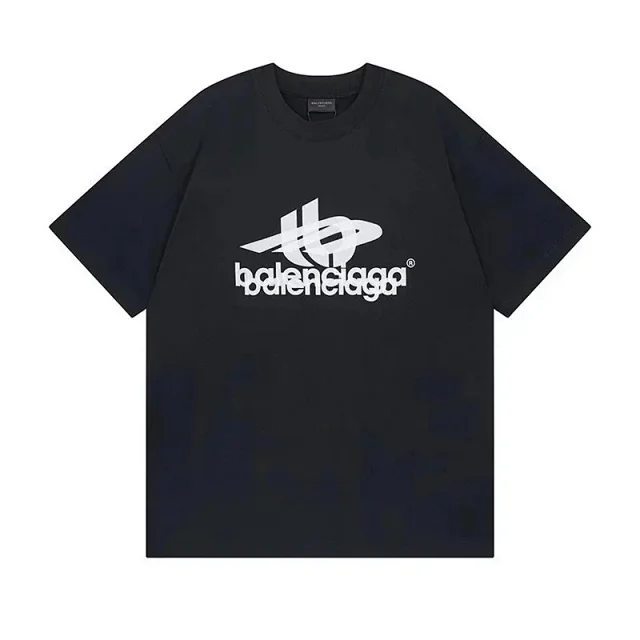 Balenciaga T-Shirts Oversized short-sleeve T-shirt with distressed logo print product detail image 7
