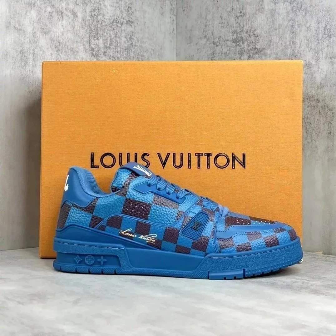 Louis Vuitton Sneakers Low-top lace-up with Monogram flower details — 6
