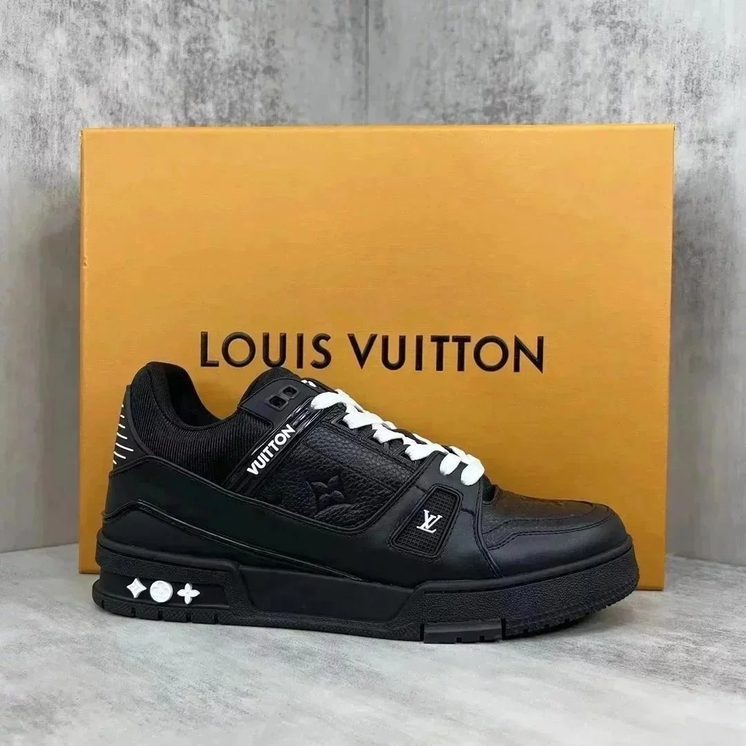 Louis Vuitton Sneakers Low-top lace-up with Monogram flower details — 15