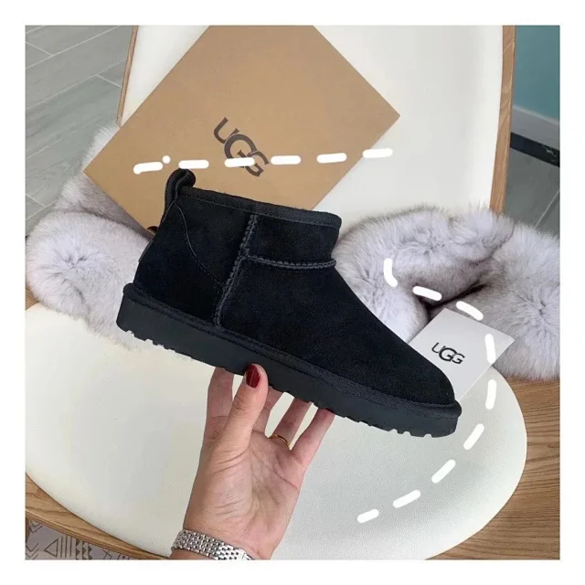UGG Boots Shearling-Lined Ankle product detail image 7
