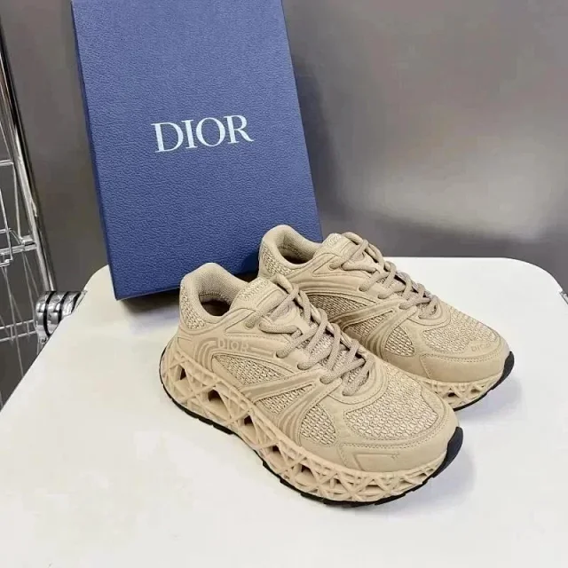 Dior Sneakers B35 Mesh product detail image 5