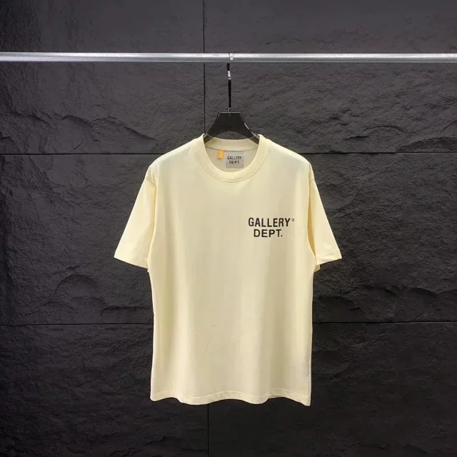 Gallery Dept. T-Shirts Logo Print Short-Sleeve T-Shirt product detail image 4