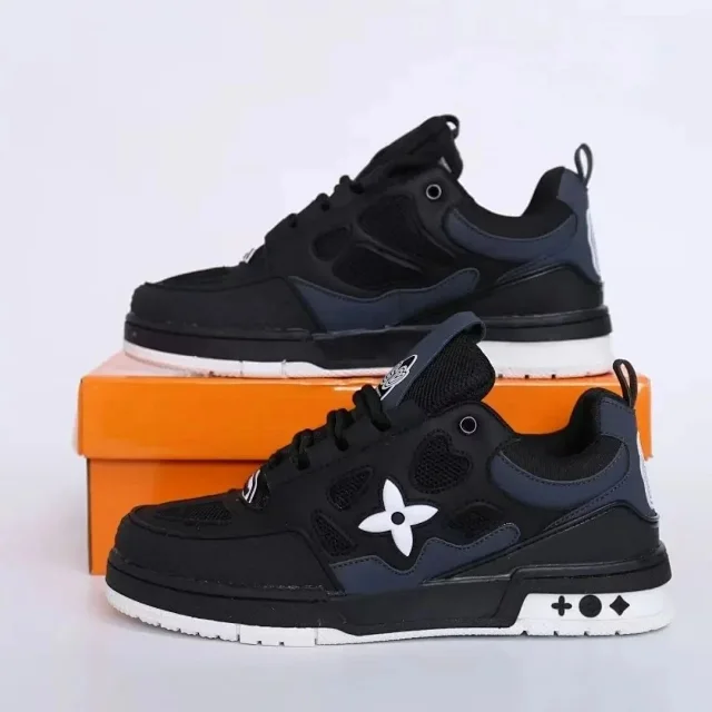 Louis Vuitton Sneakers Low-top monogram product detail image 3