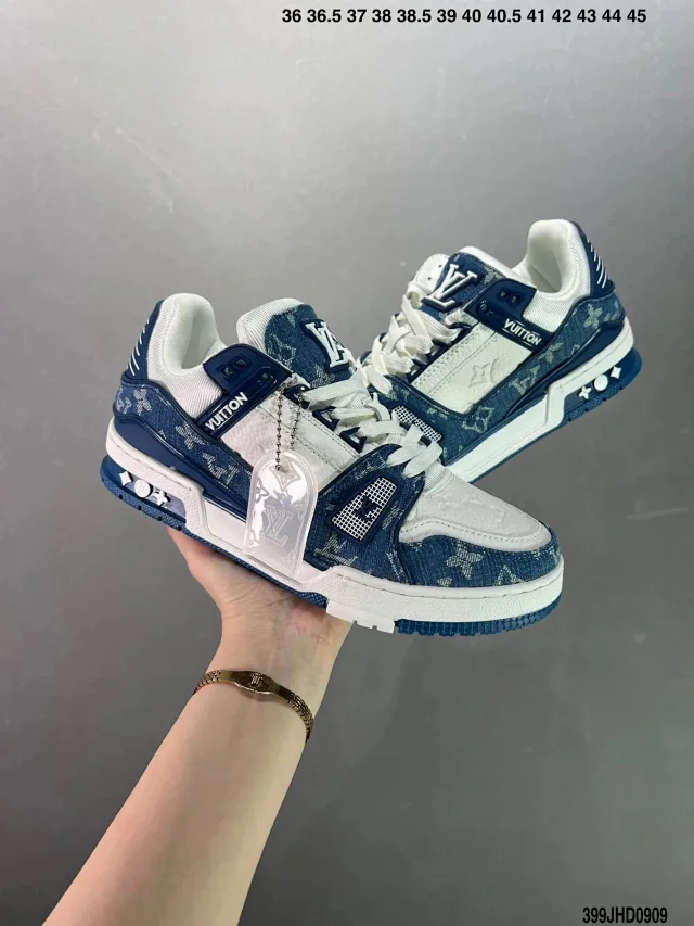 Louis Vuitton Sneakers LV Trainer product detail image 5