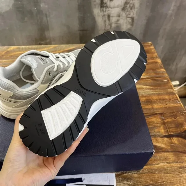 Dior Sneakers B30 product detail image 5