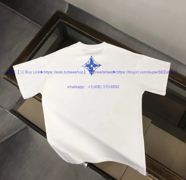 Louis Vuitton Graphic Print Black T-Shirt - 35