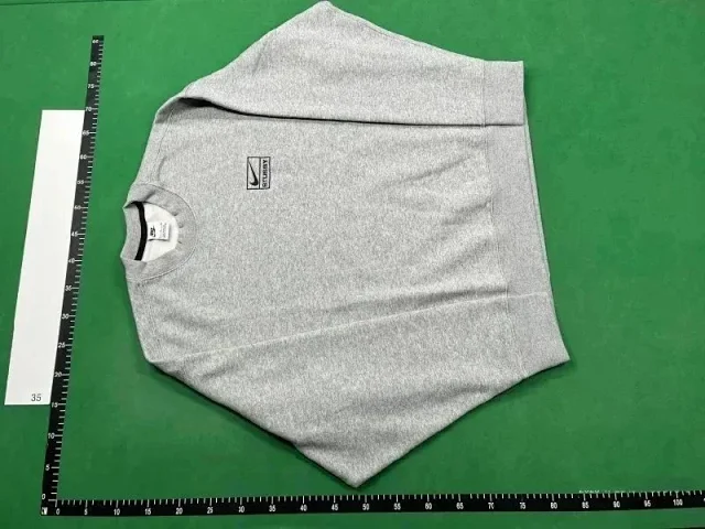 Supreme Hoodies & Sweatshirts Zip-Up Hoodie with Skull Hood Lining and 1994 Graphic product detail image 6