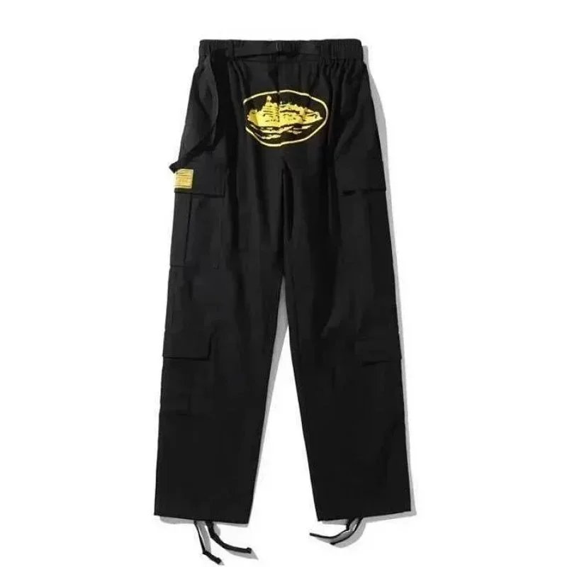 Corteiz Shorts Cargo with Webbing Belt and Oval Graphic Print — 32