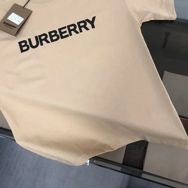 Burberry T-Shirts Crew-neck logo-print short-sleeve T-shirt product detail image 6