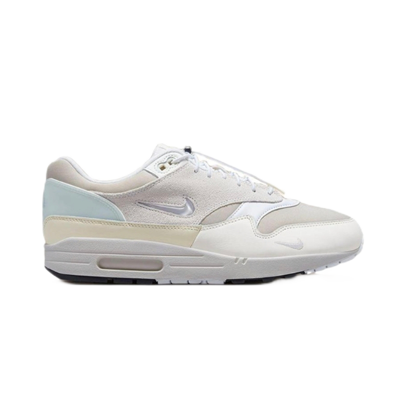 Nike Sneakers Low-top with visible air-cushion sole — 15