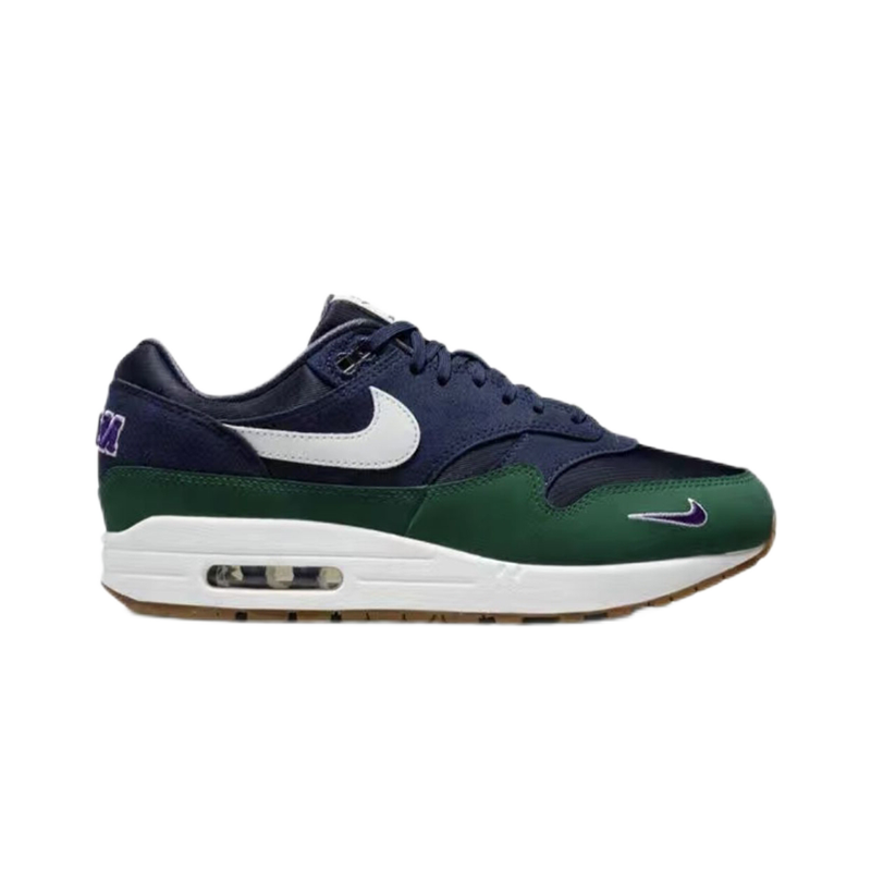Nike Sneakers Low-top with visible air-cushion sole — 26