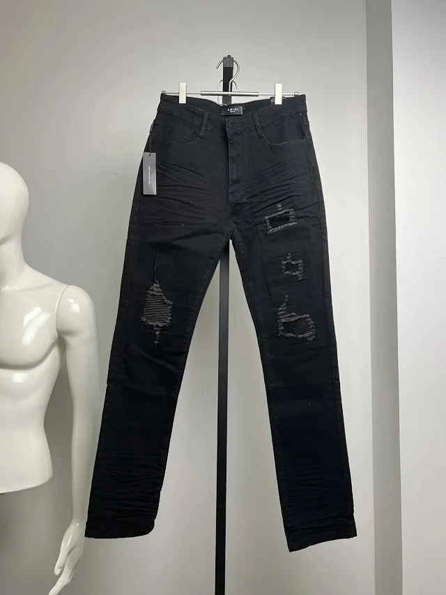 AMIRI Jeans Embellished Distressed product detail image 5