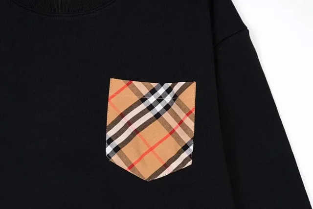 Burberry Hoodies & Sweatshirts Graphic crewneck sweatshirt product detail image 16