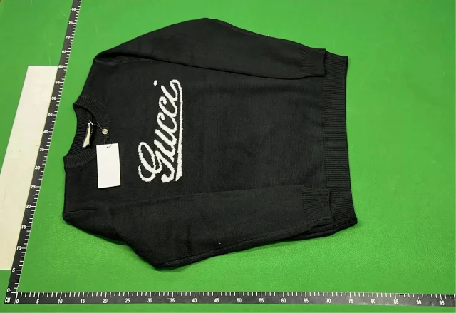 Gucci Knitwear Crewneck logo knit sweater product detail image 1
